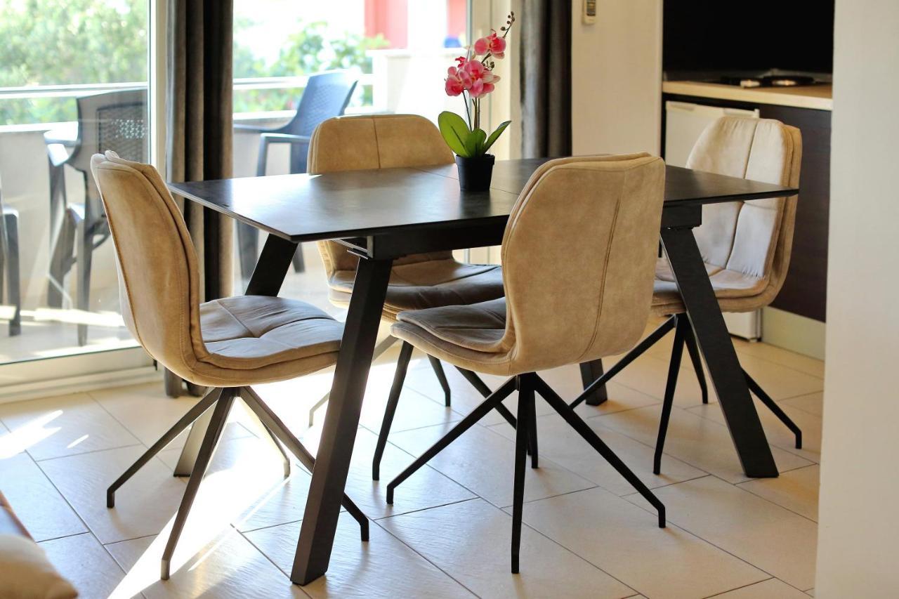 Apartments Neli بيبينيا المظهر الخارجي الصورة
