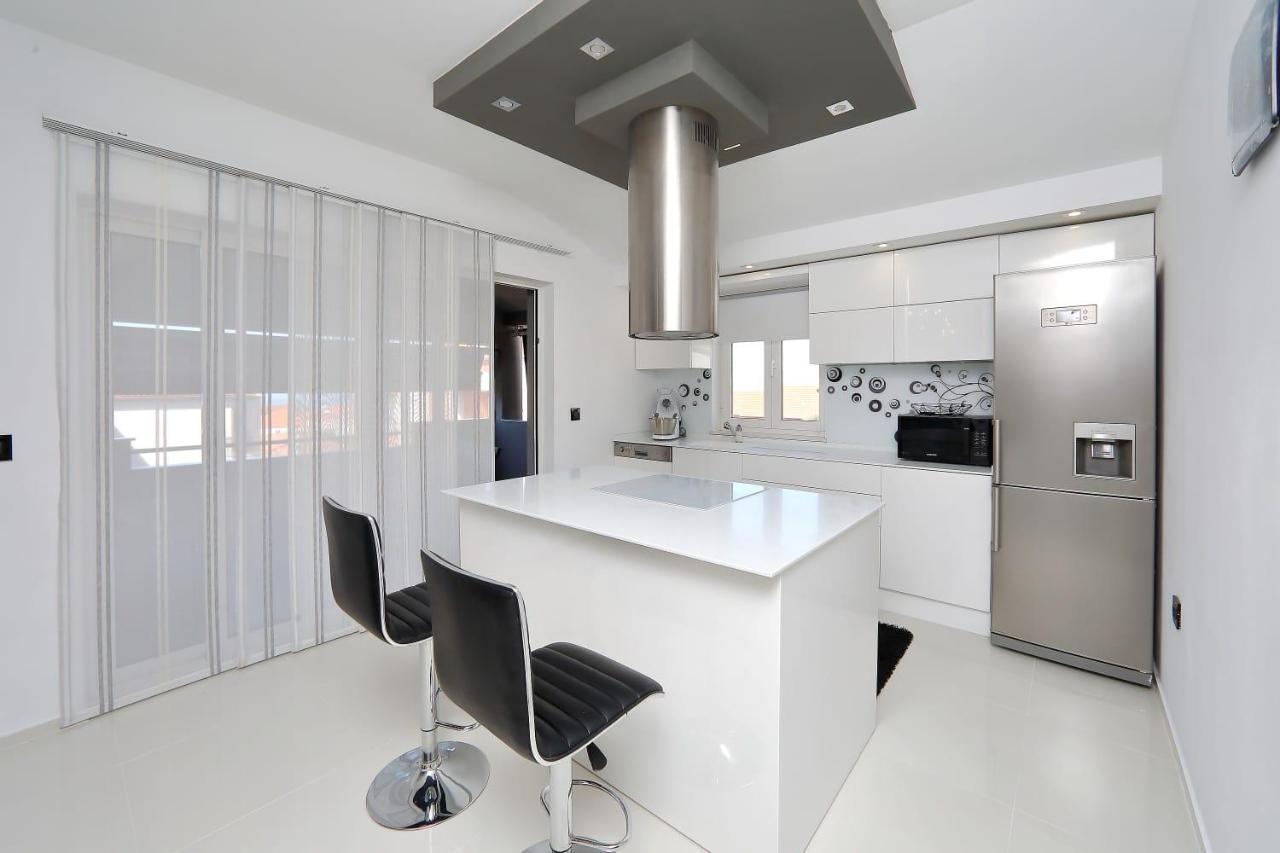 Apartments Neli بيبينيا المظهر الخارجي الصورة