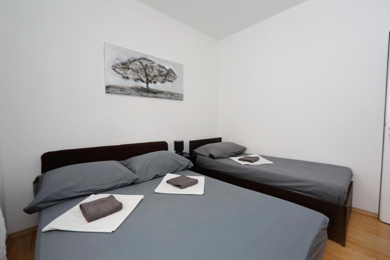 Apartments Neli بيبينيا المظهر الخارجي الصورة
