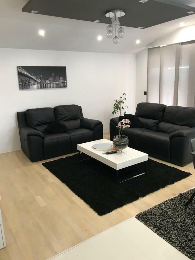 Apartments Neli بيبينيا المظهر الخارجي الصورة