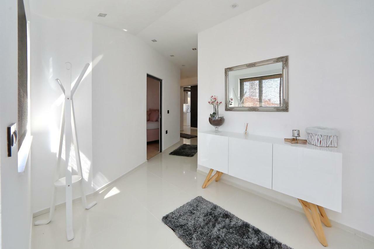 Apartments Neli بيبينيا المظهر الخارجي الصورة