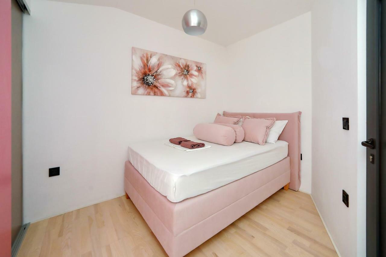 Apartments Neli بيبينيا المظهر الخارجي الصورة