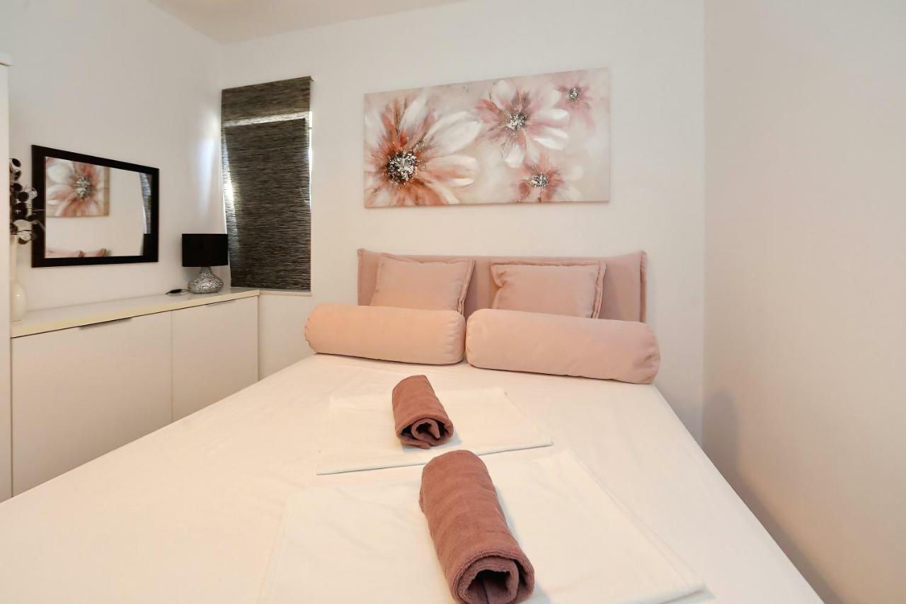 Apartments Neli بيبينيا المظهر الخارجي الصورة