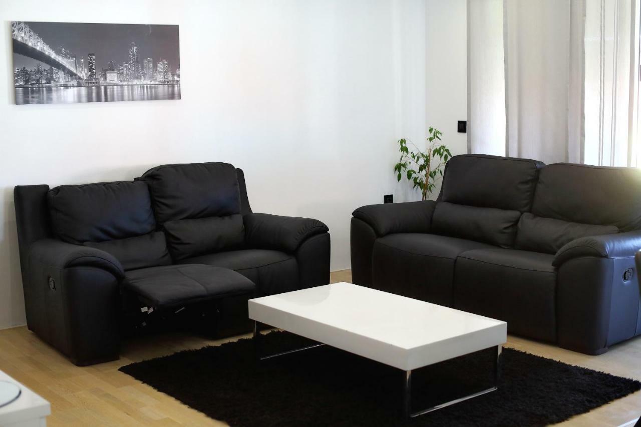 Apartments Neli بيبينيا المظهر الخارجي الصورة