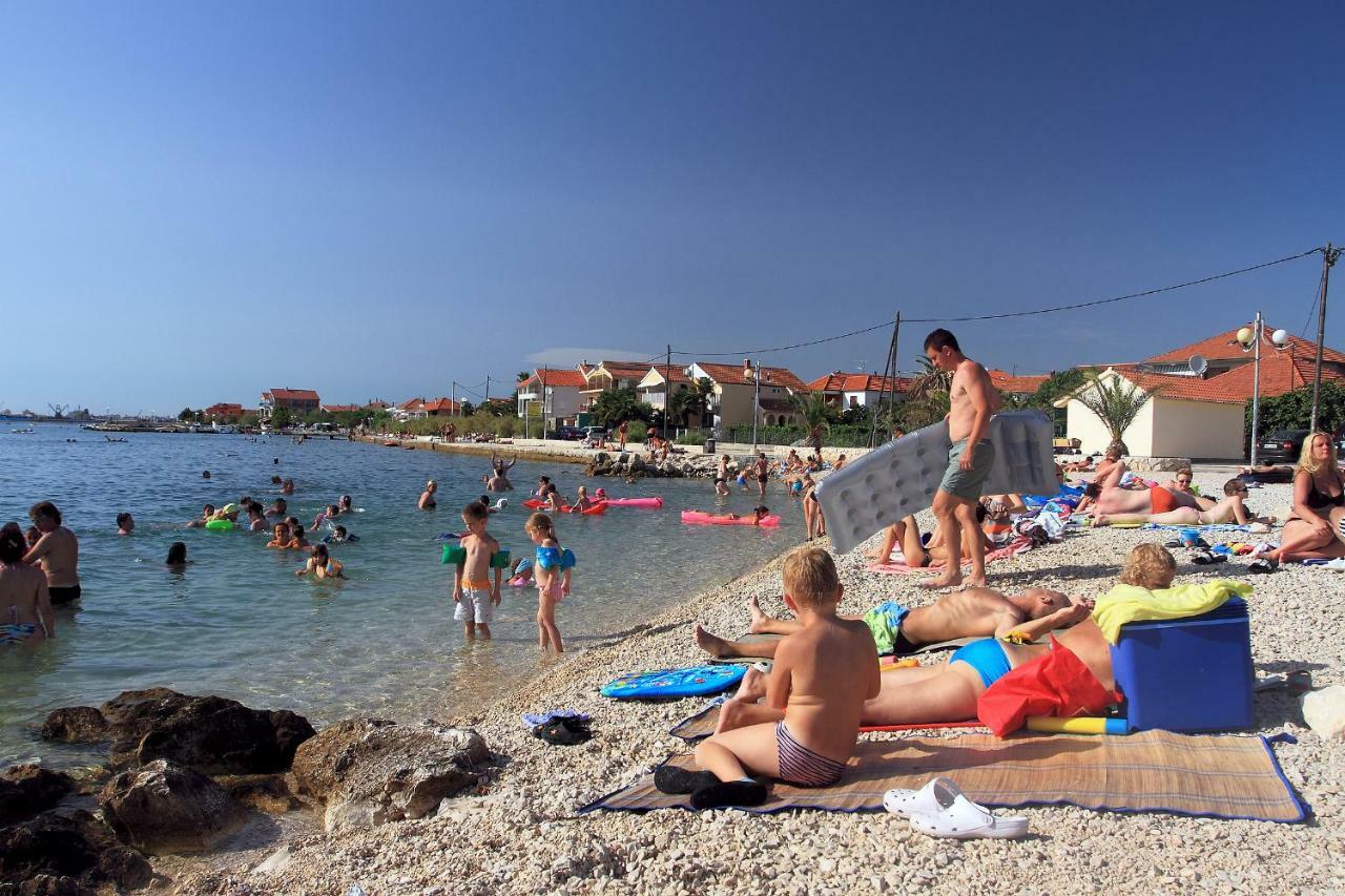 Apartments Neli بيبينيا المظهر الخارجي الصورة